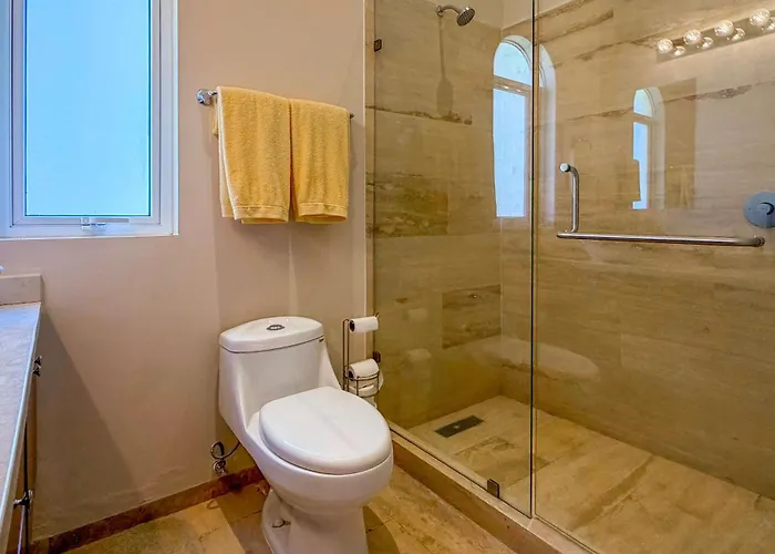 Apartamento With Private Terrace, Pool & Gym Access